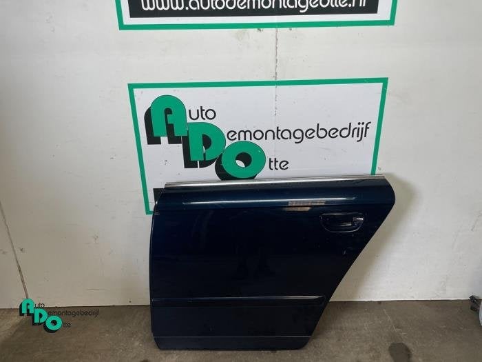 Portière 4portes arrière gauche d'un Audi A4 (A4 04-) (LZ5, -, 3 mois de garantie, Audi, Utilisé