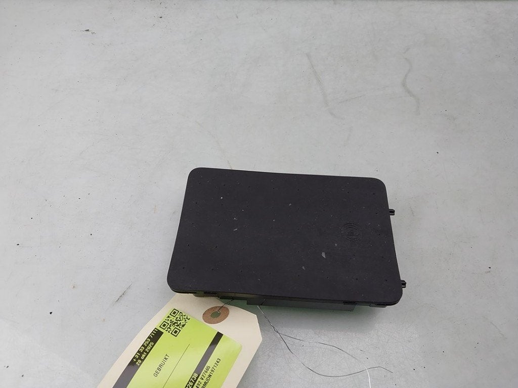 CHARGEUR DE TELEPHONE A INDUCTION (|32389106|), Volvo Car Germany GmbH, Utilisé, Info@volvocars.com, Siegburger Straße 229
50679  Köln, DE