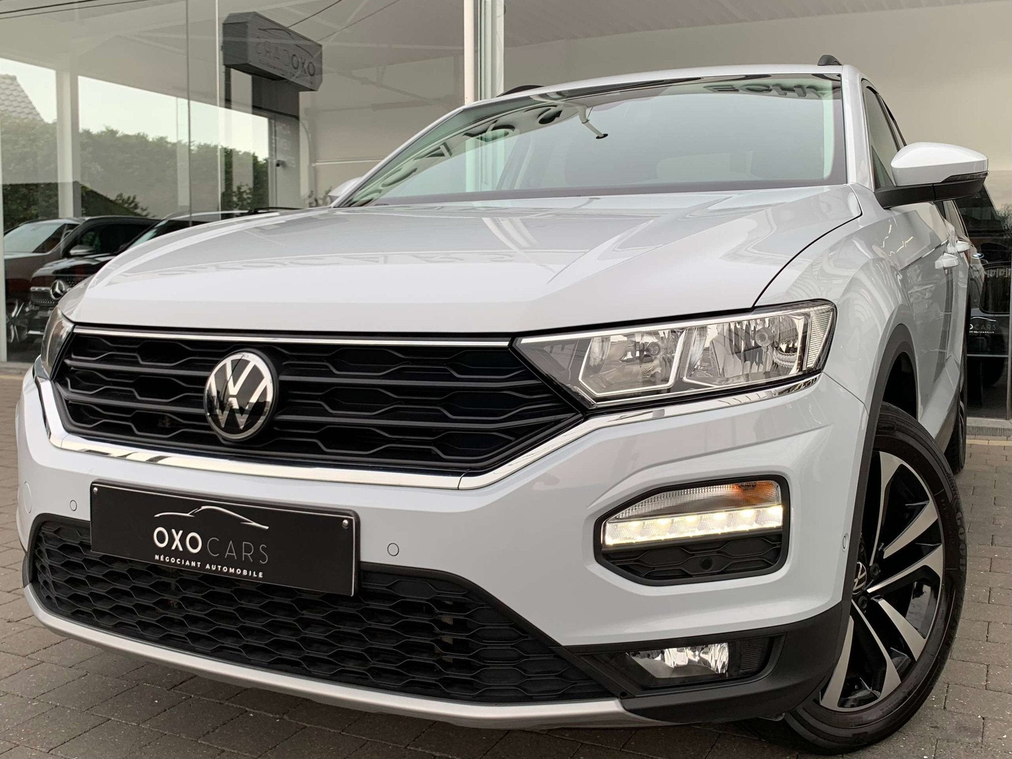 Volkswagen T-Roc 1.5 TSI UNITED 150CV / Virtual Cockpit / Gr, Autos, Achat, Entreprise, Boîte manuelle, Assistance au freinage d'urgence