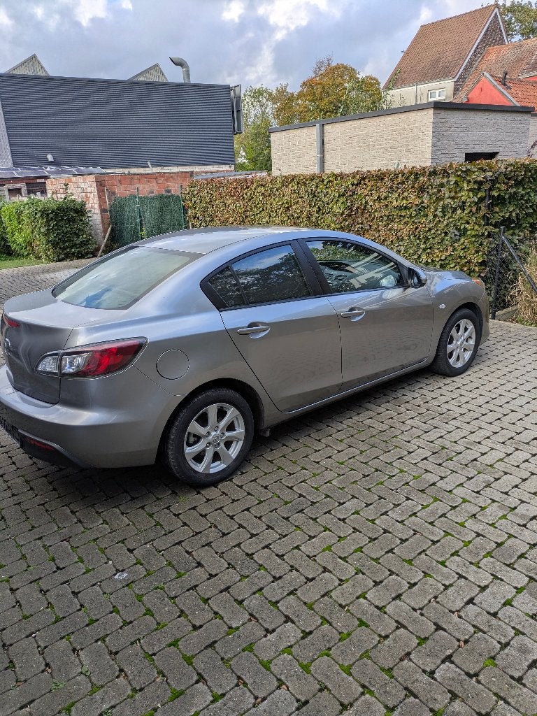 Mazda 3 1.6D homologuée V.V. État optimal, Ordinateur de bord, Boîte manuelle, Entretenue par le concessionnaire, Noir