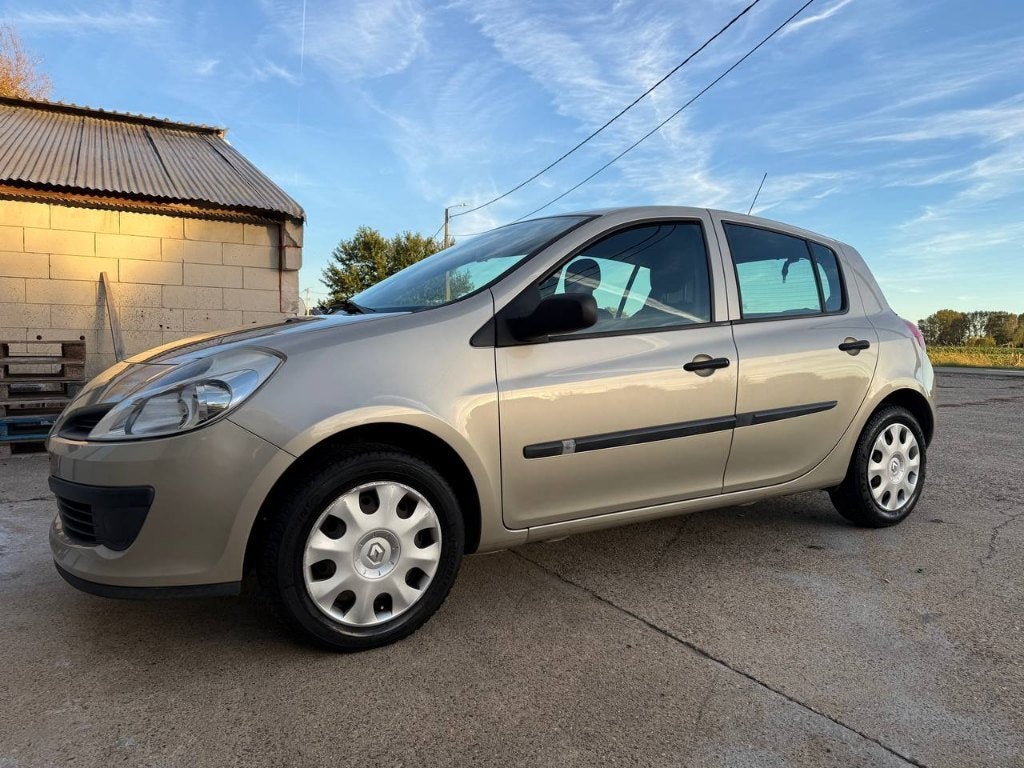 Renault Clio 1.2 essence, 2 ans d'inspection !, 1151 cm³, Achat, 129 g/km, Entreprise