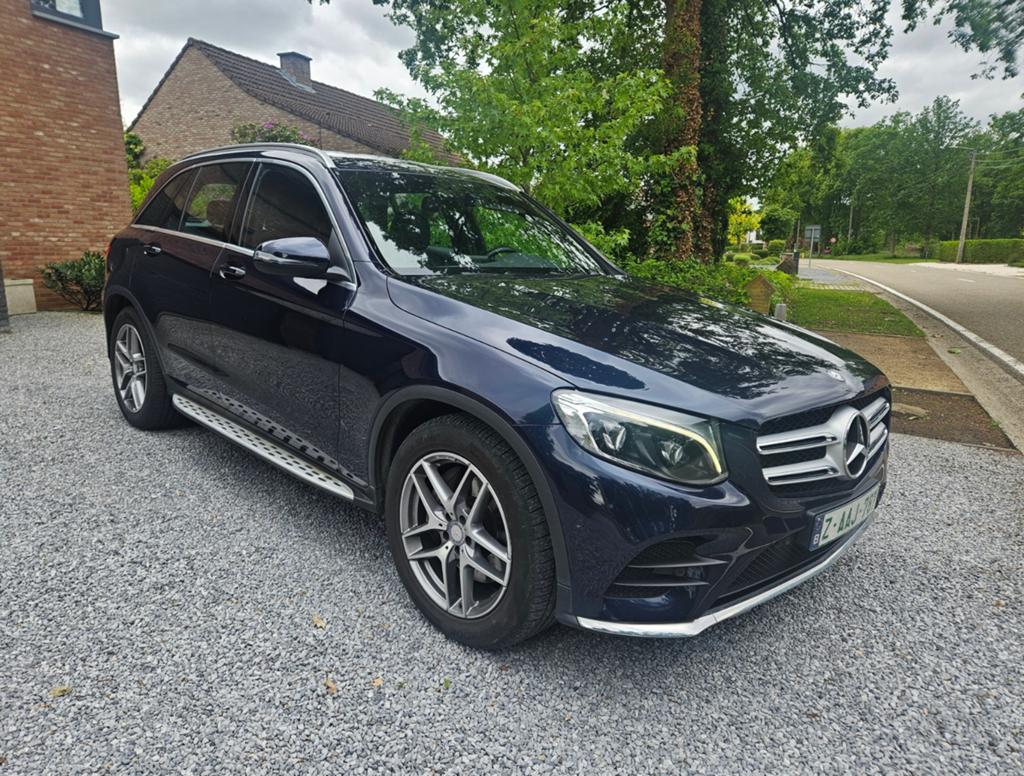 MERCEDES-BENZ GLC 220d 4 MATIC 65000 km 1er propriétaire ! !, Autos, Mercedes-Benz, Cuir et Alcantara, Achat, Euro 6, 5 portes
