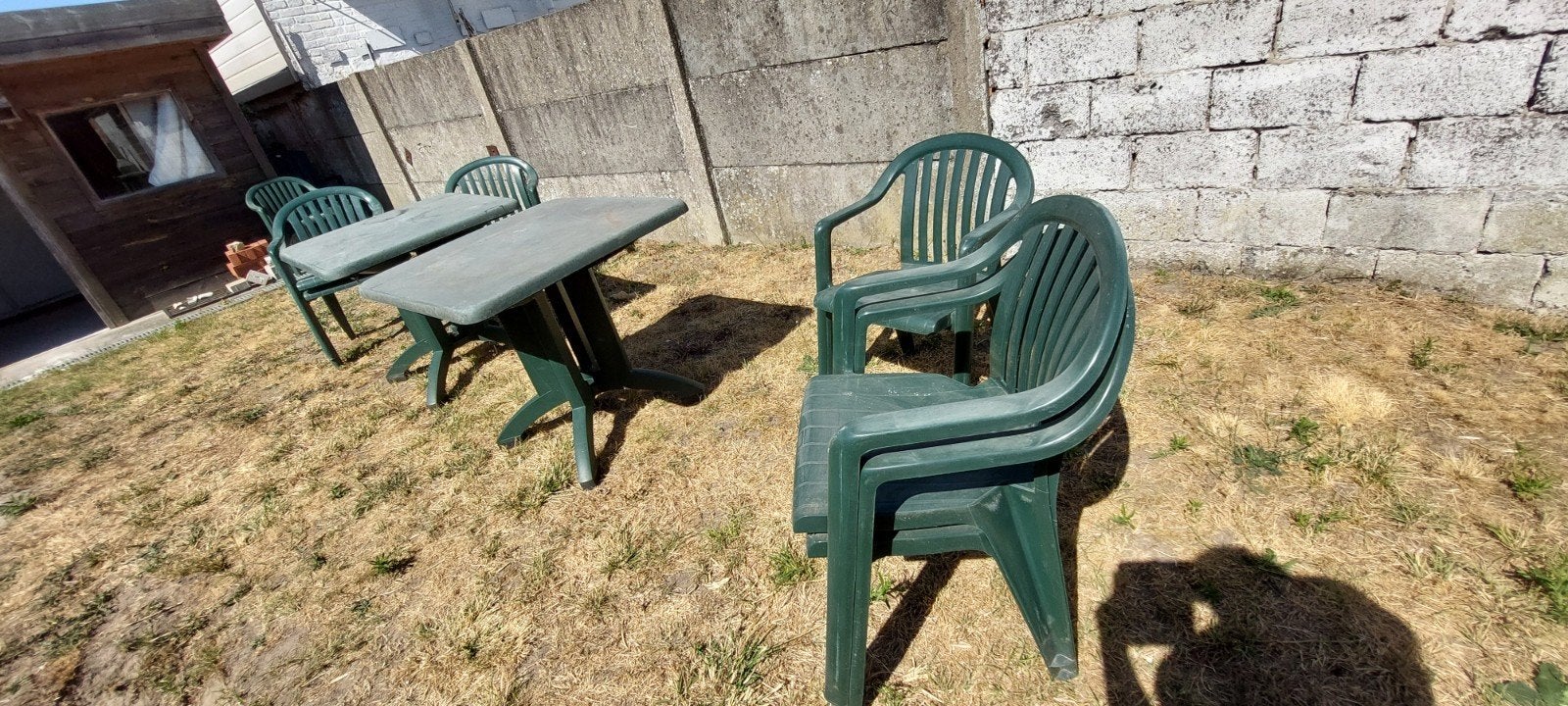 twee terrastafels en 6 terrasstoelen, Ophalen, Gebruikt, Plastic