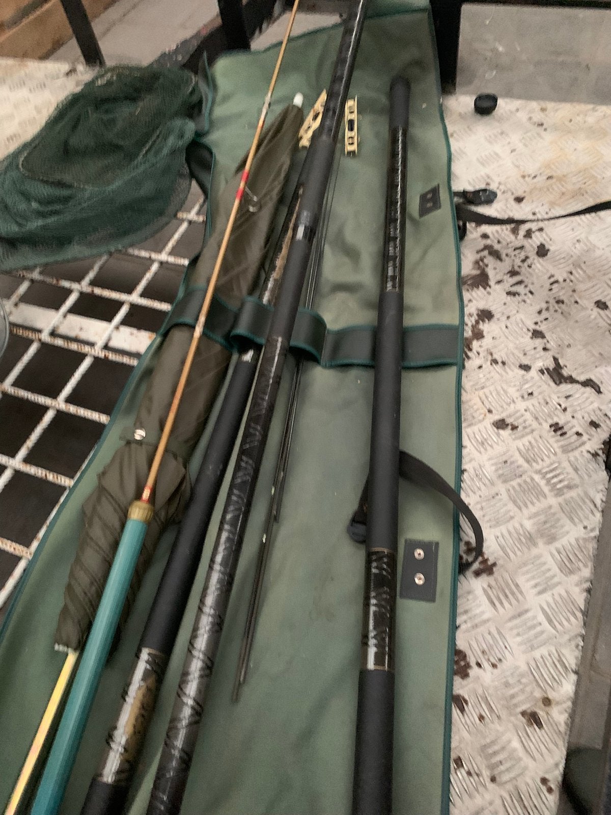 Accessoires de pêche, Enlèvement, Utilisé, Flotteur ou Plomb