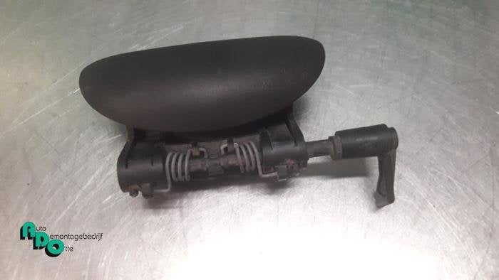 Poignée portière 4portes arrière droite d'un Peugeot 206, -, 3 mois de garantie, Utilisé, -