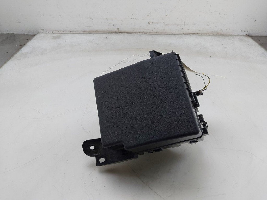 BOITIER FUSIBLES Mitsubishi Space Star (A0) (|8565A349|), Info@mitsubishi-motors.de, MITSUBISHI, Utilisé, Mitsubishi