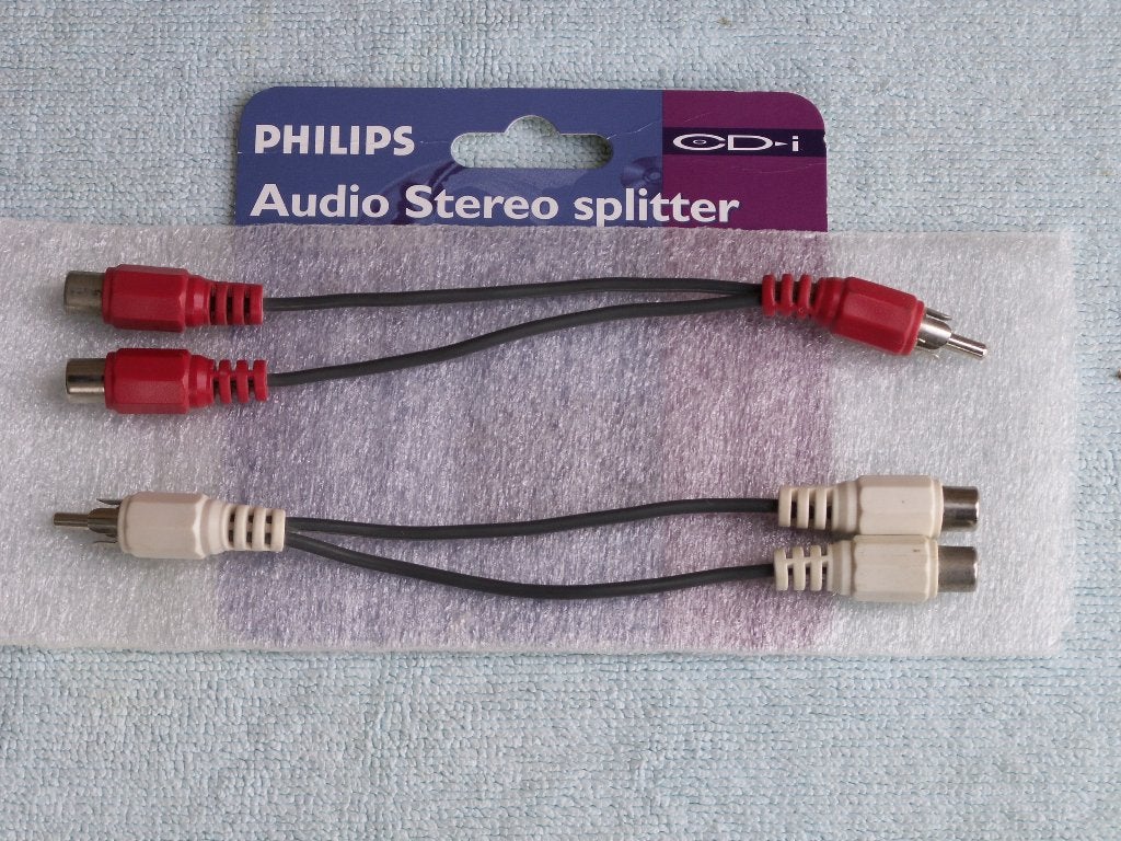 Audio splitter kabels, een rode en een witte, Philips., Ophalen of Verzenden, Nieuw, Minder dan 2 meter, Overige kabels
