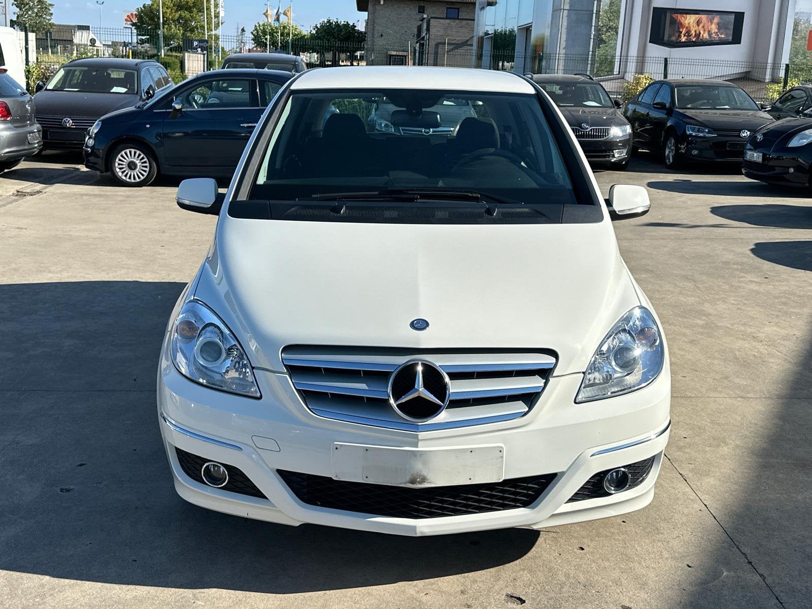 Mercedes-Benz B180 1.7L Benzine 2010, Euro 5, Zwart, Wit, Bedrijf