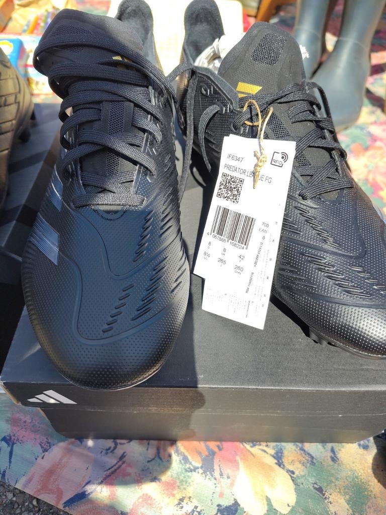 Voetbalschoenen maat 42, Ophalen