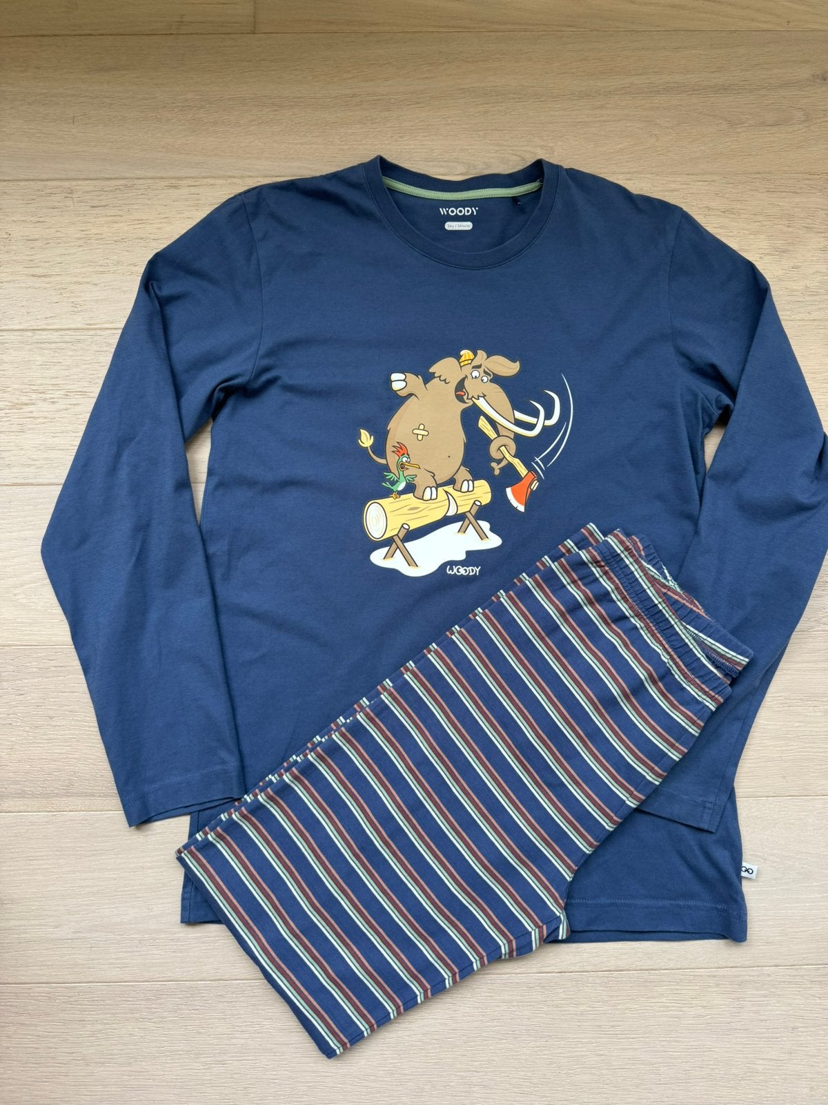 Pyama Woody - 164 cm, Kinderen en Baby's, Ophalen of Verzenden, Zo goed als nieuw, Jongen, Nacht- of Onderkleding