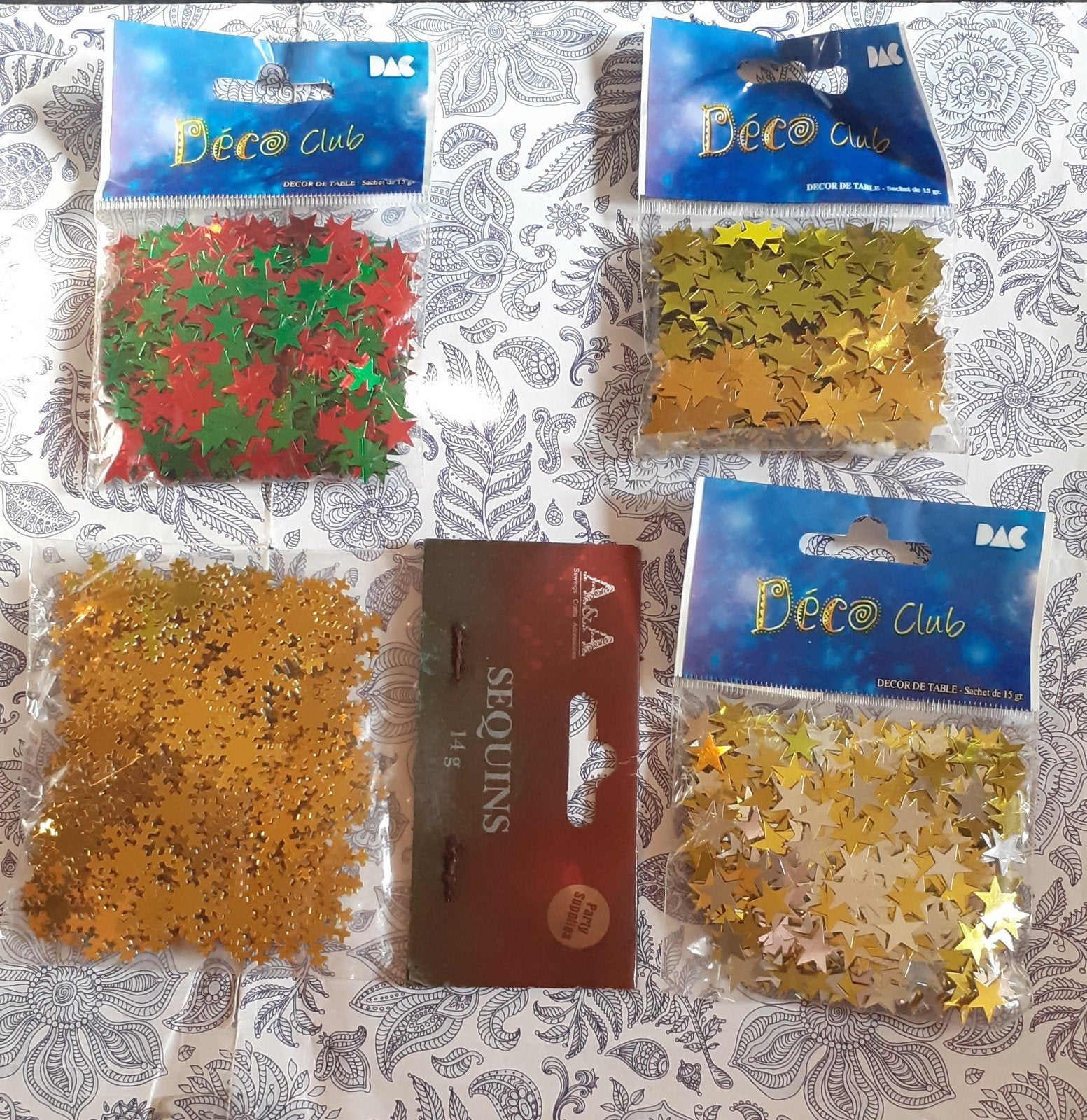 lot de 4 paquets pailette differente decoratif de table (2), Enlèvement ou Envoi, Neuf, Décoration