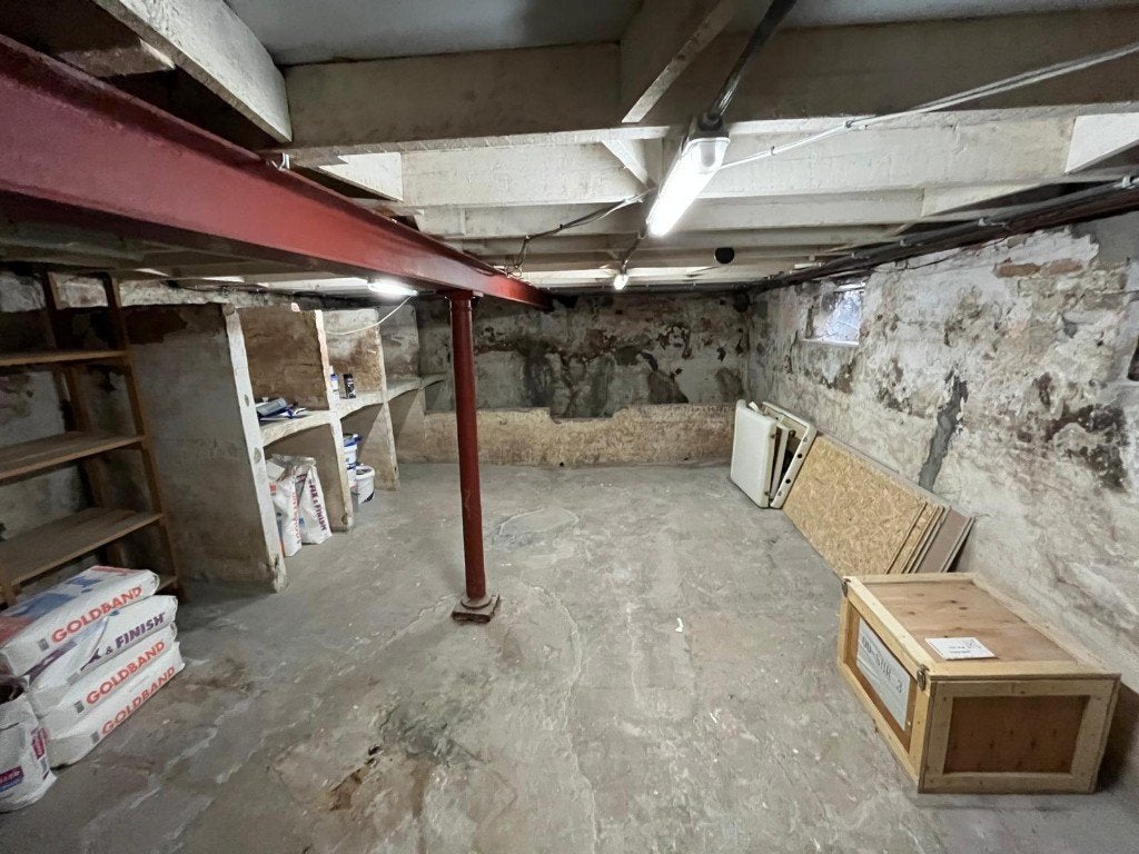 Een grote rijwoning te huur in 9220  Hamme, 9220 Hamme, Province de Flandre-Orientale, 7 pièces, 240 m²