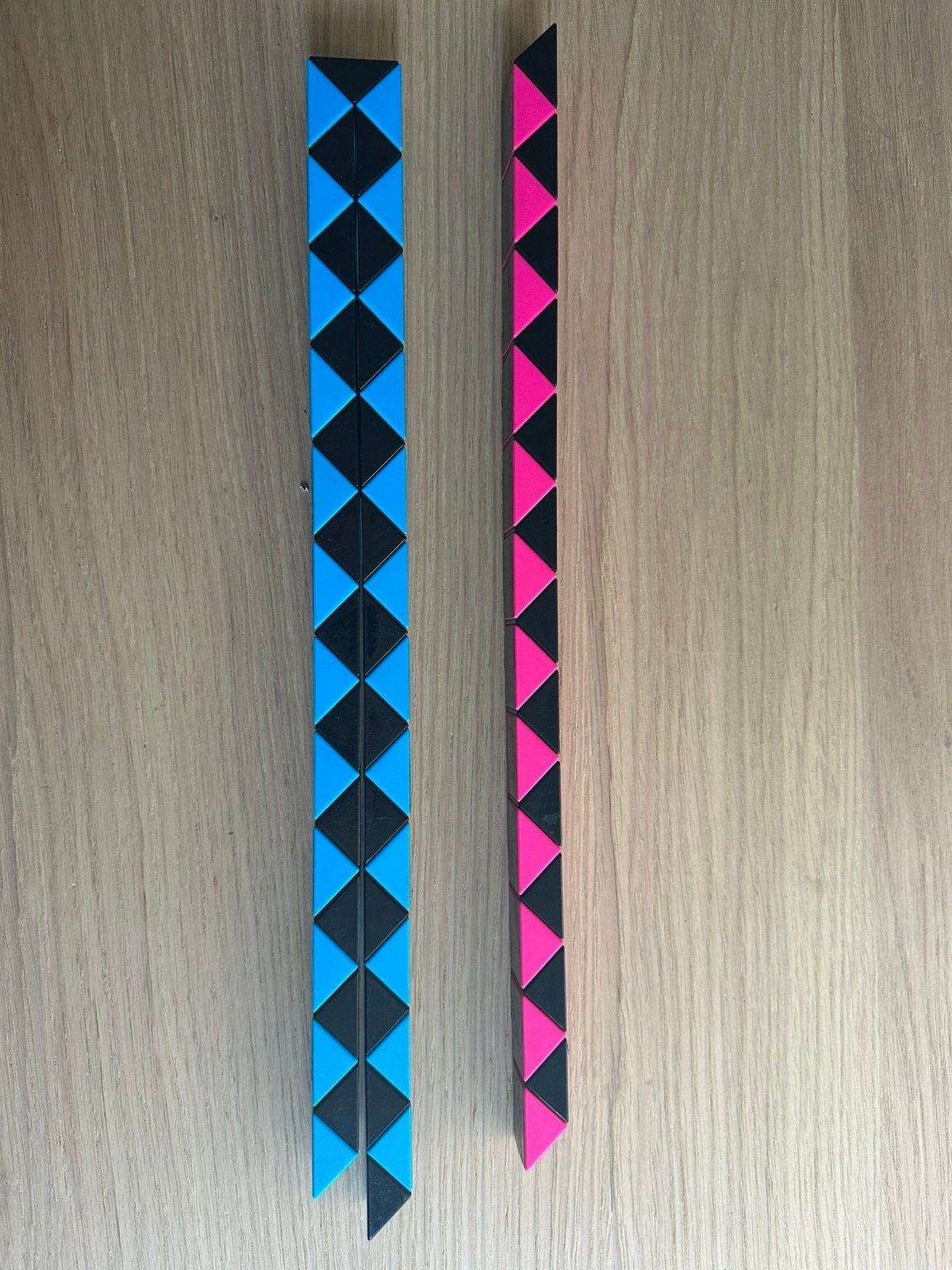 Rubik’s Snake, Ophalen of Verzenden, Zo goed als nieuw, Roze