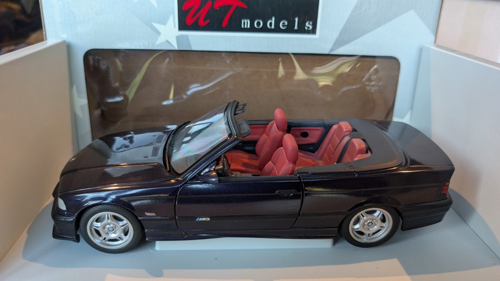 UT Models BMW E36 M3 cabrio, technoviolet, Hobby en Vrije tijd, Modelauto's | 1:18, Ophalen of Verzenden, Gebruikt, Auto, UT Models