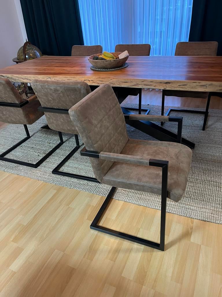 Table à manger en bois massif, Enlèvement, Comme neuf