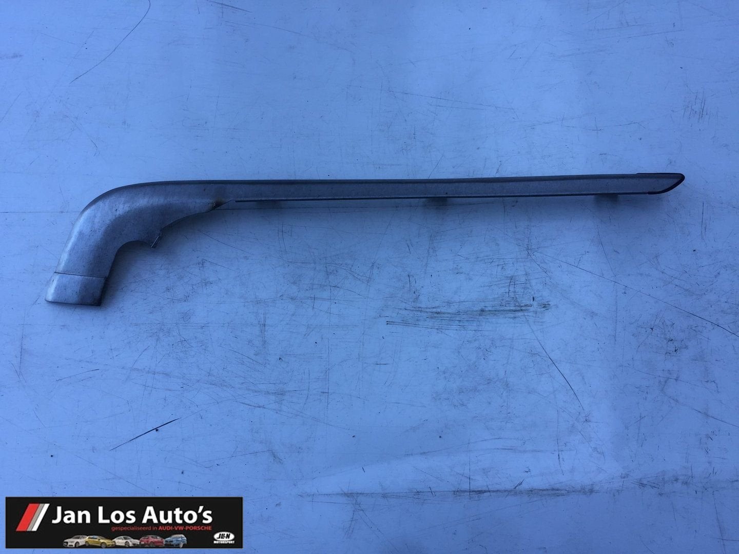 Sierlijst bumper rechtsvoor Audi 80 90 Coupe B2 ('81-'88), Gebruikt, -, -, Rechts