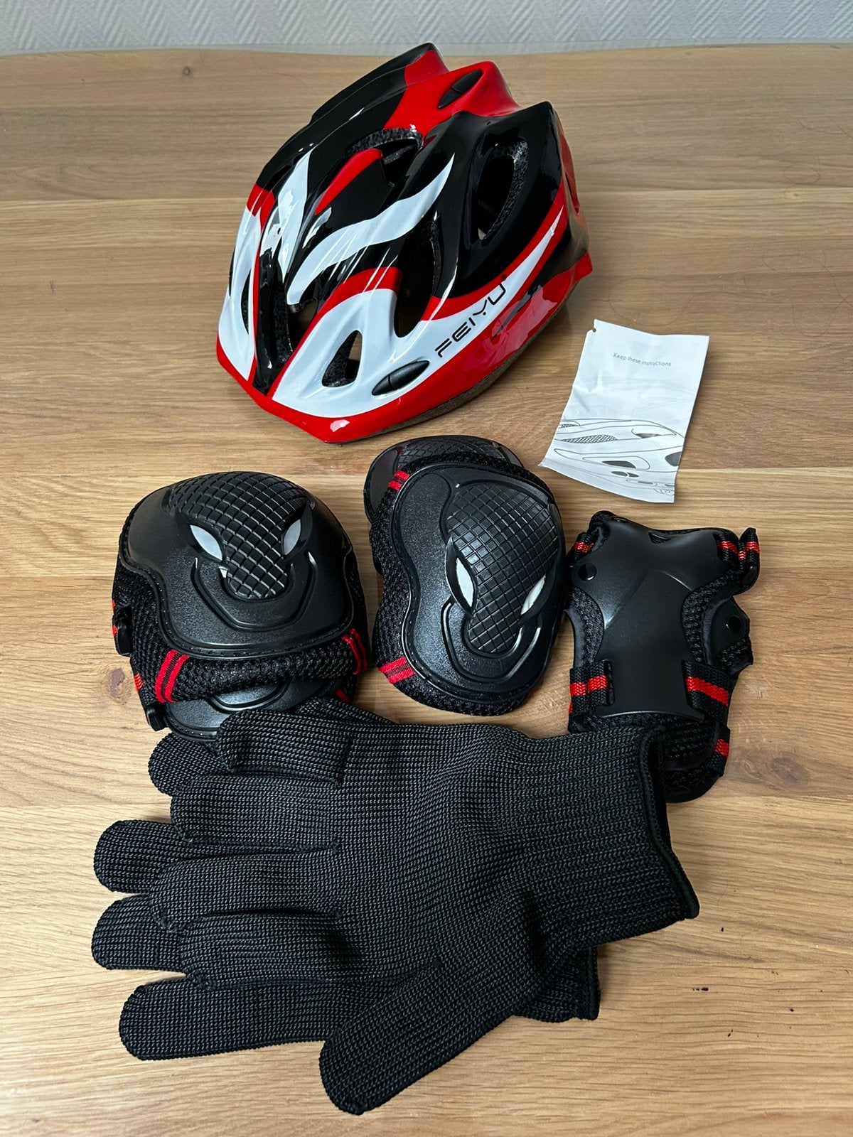 Veiligheidsset: BMX, skaten, step, fiets, skateboard, enz…, Ophalen, Nieuw, S, Jongen of Meisje