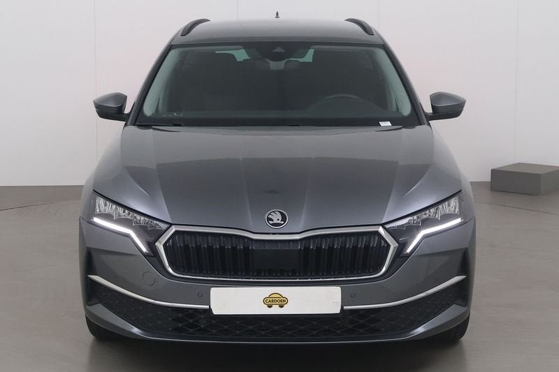 Skoda Octavia Sw 1.5 tsi etec selection 150 AT, Auto's, Automaat, Parkeersensor, 4 cilinders, Overige bekleding