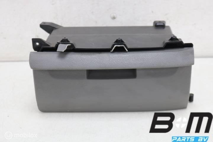 Bakje onder stoel links VW Caddy 2K Life 6Q0882601, Gebruikt