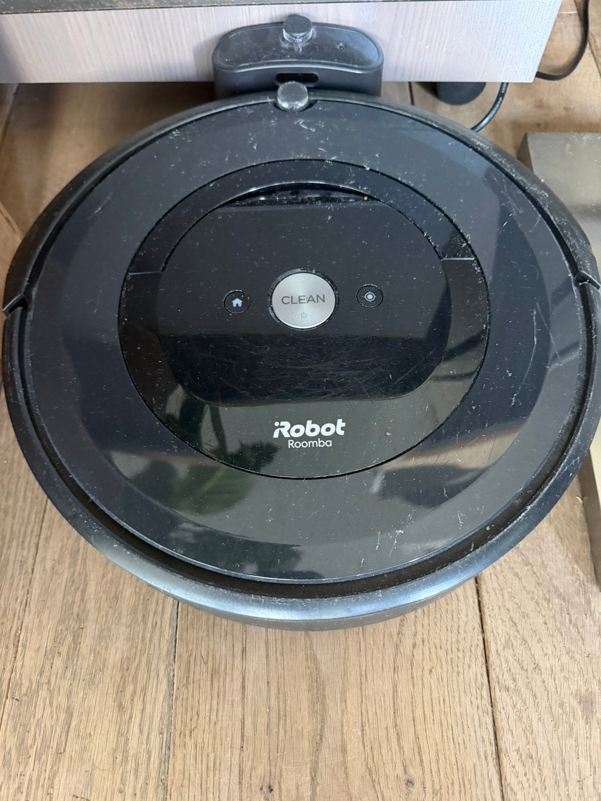 Roomba E5 met app., Enlèvement, Comme neuf