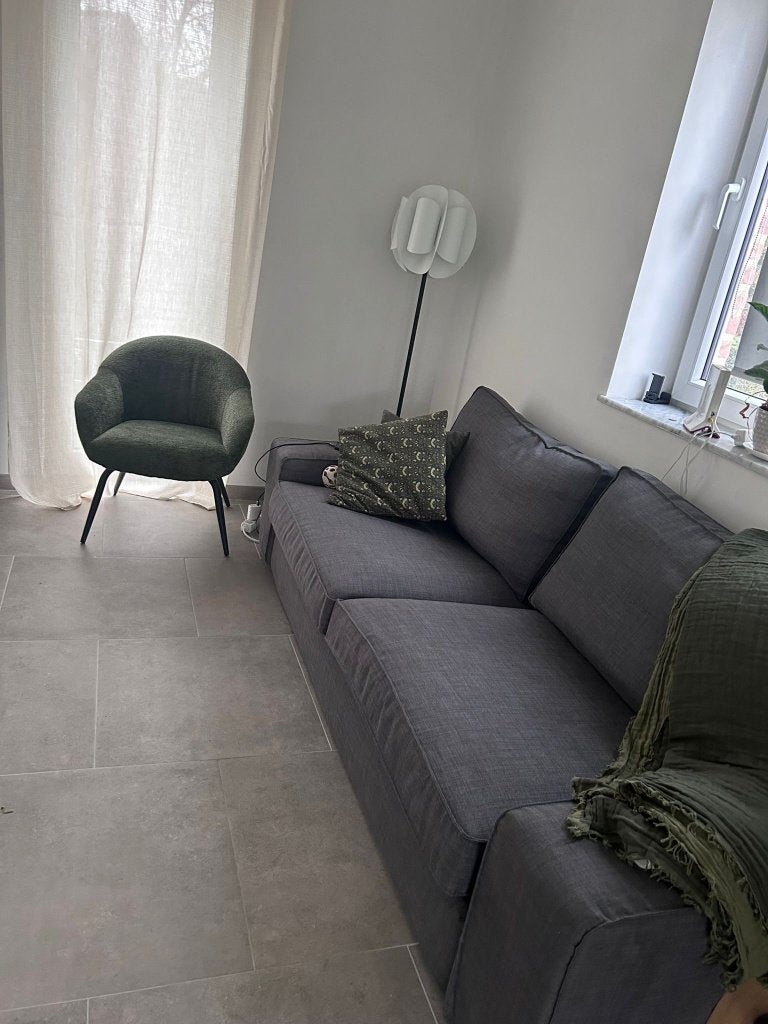 Canapé IKEA 3 places gris – très bon état, 200 à 250 cm, Banc droit, Comme neuf, Enlèvement