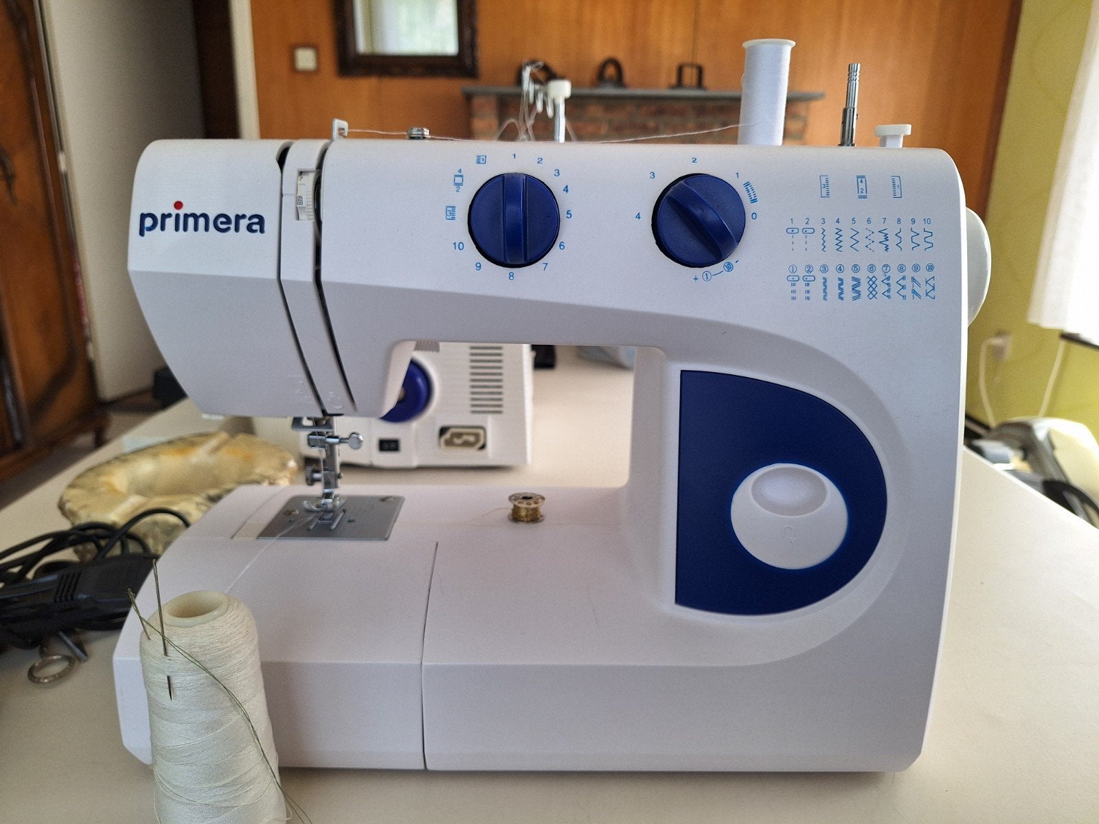 Primera naaimachine NM902, Hobby en Vrije tijd, Ophalen, Zo goed als nieuw, Naaimachine, Overige merken