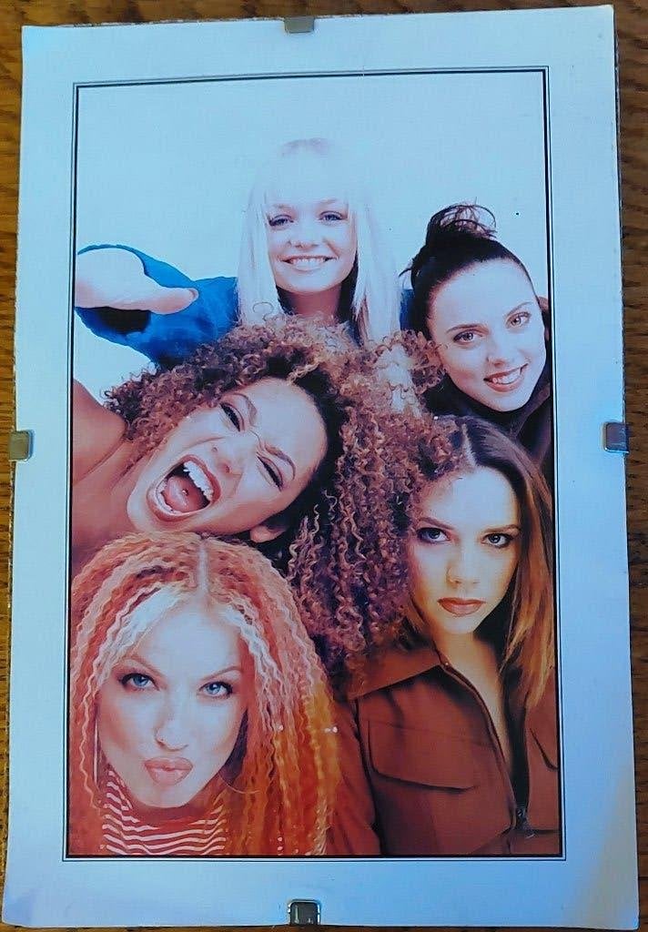Spice girls 2 Cadres photo et 2 cartes postales, Verzamelen, Ophalen of Verzenden, Zo goed als nieuw, Foto of Kaart