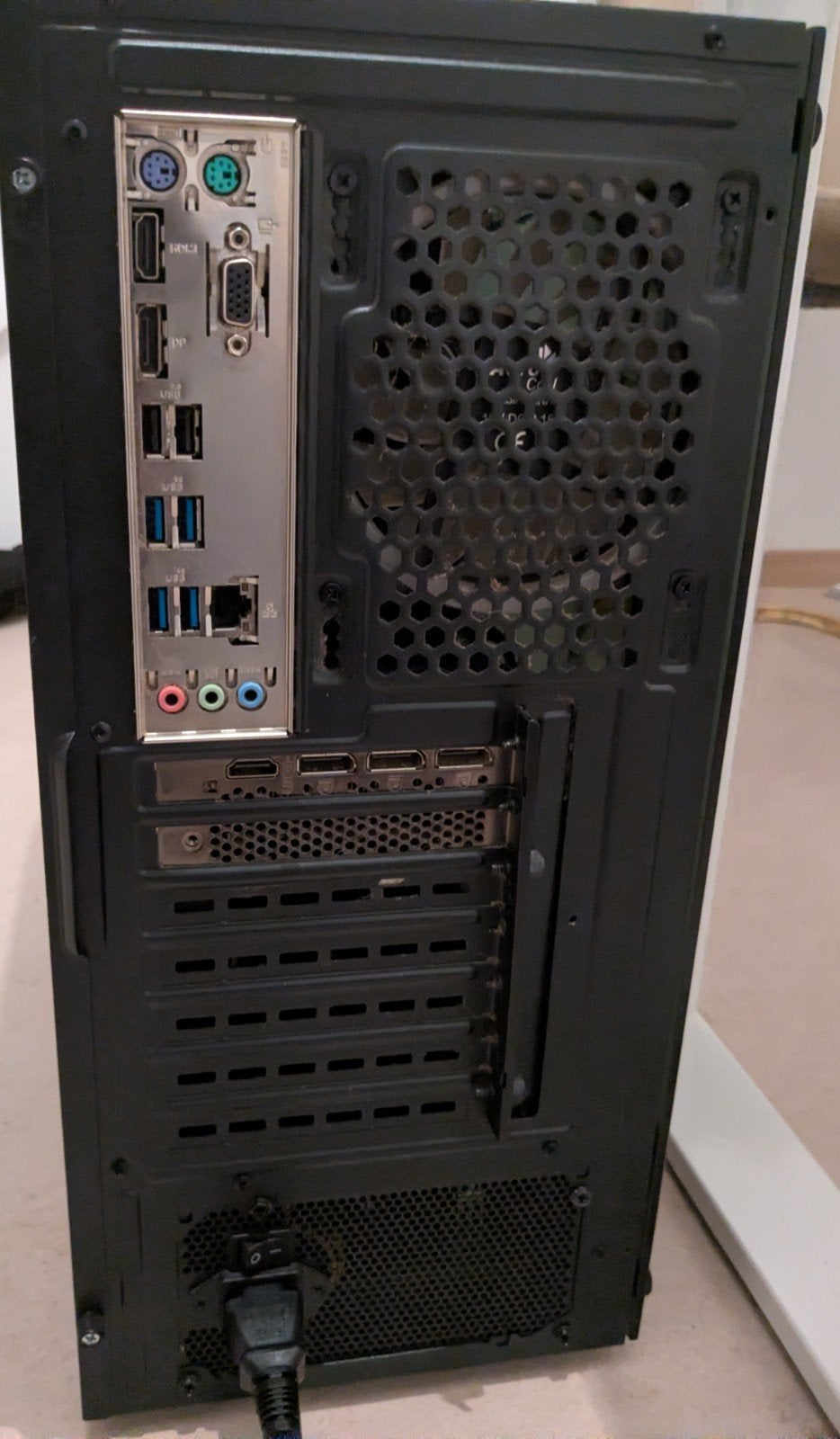 RTX 3060 gaming pc SETUP MOET SNEL WEG  BIEDEN, Computers en Software, Ophalen, Custom Build / Gaming Pc / MSI, I5-11400k, Nieuw