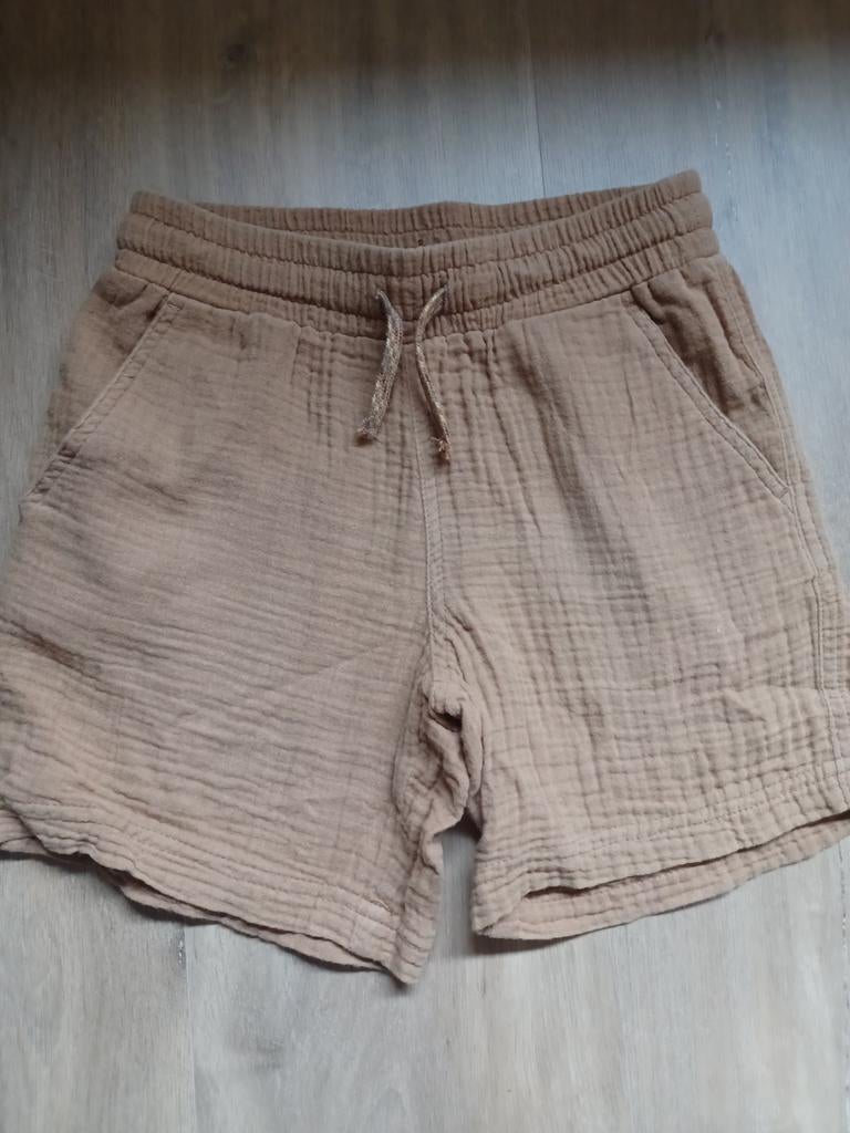 Short maat 128, Kinderen en Baby's, Kinderkleding | Maat 128, Broek, Jongen of Meisje, Ophalen of Verzenden, Zo goed als nieuw