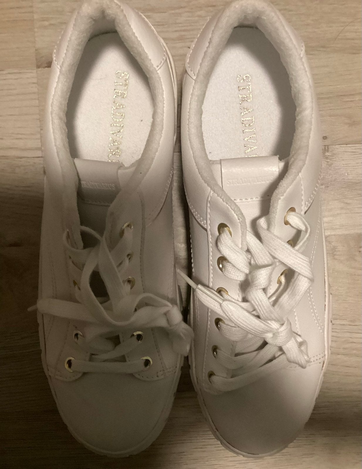 NIEUWE WITTE SNEAKERS VAN STRADIVARIUS,MAAT41,MOOI!, Kleding | Dames, Schoenen, Wit, Nieuw, Ophalen of Verzenden, Sneakers