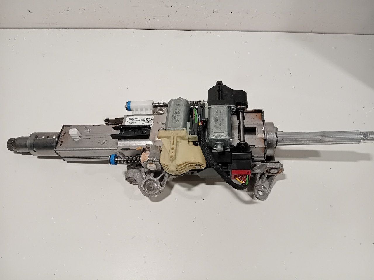 Stuurkolom Audi Q8, Onderdelen@venauto.nl, Van der Ven Autorecycling B.V., Gebruikt, Ettenseweg 76, 4706 PB Roosendaal, The Netherlands