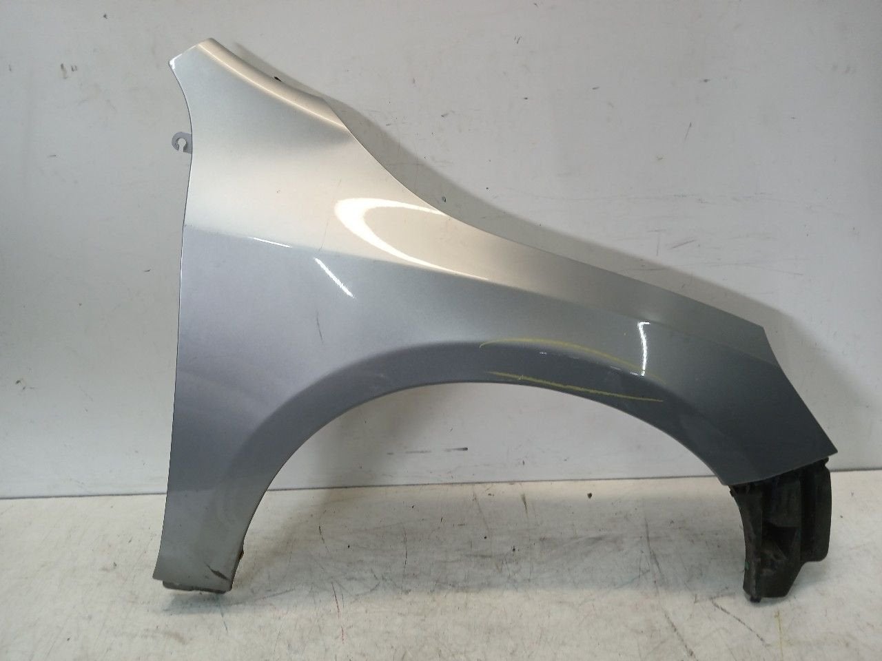 Spatbord rechts voor Volvo S60, Onderdelen@venauto.nl, Van der Ven Autorecycling B.V., Gebruikt, Ettenseweg 76, 4706 PB Roosendaal, The Netherlands