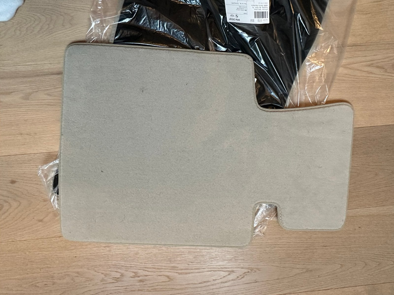 Tapis z4 e85 2004, Enlèvement