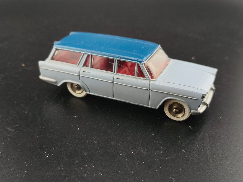 DINKY TOYS FRANCE FIAT 1800 FAMILIALE BLEU BI REF 548, Enlèvement ou Envoi, Utilisé, Voiture, Dinky Toys