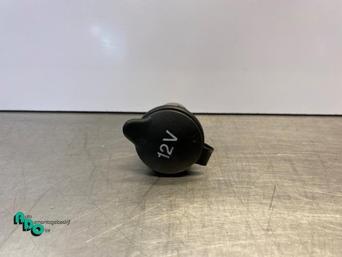 Prise 12 Volts d'un Ford Focus (Focus 11-), -, 3 mois de garantie, -, -