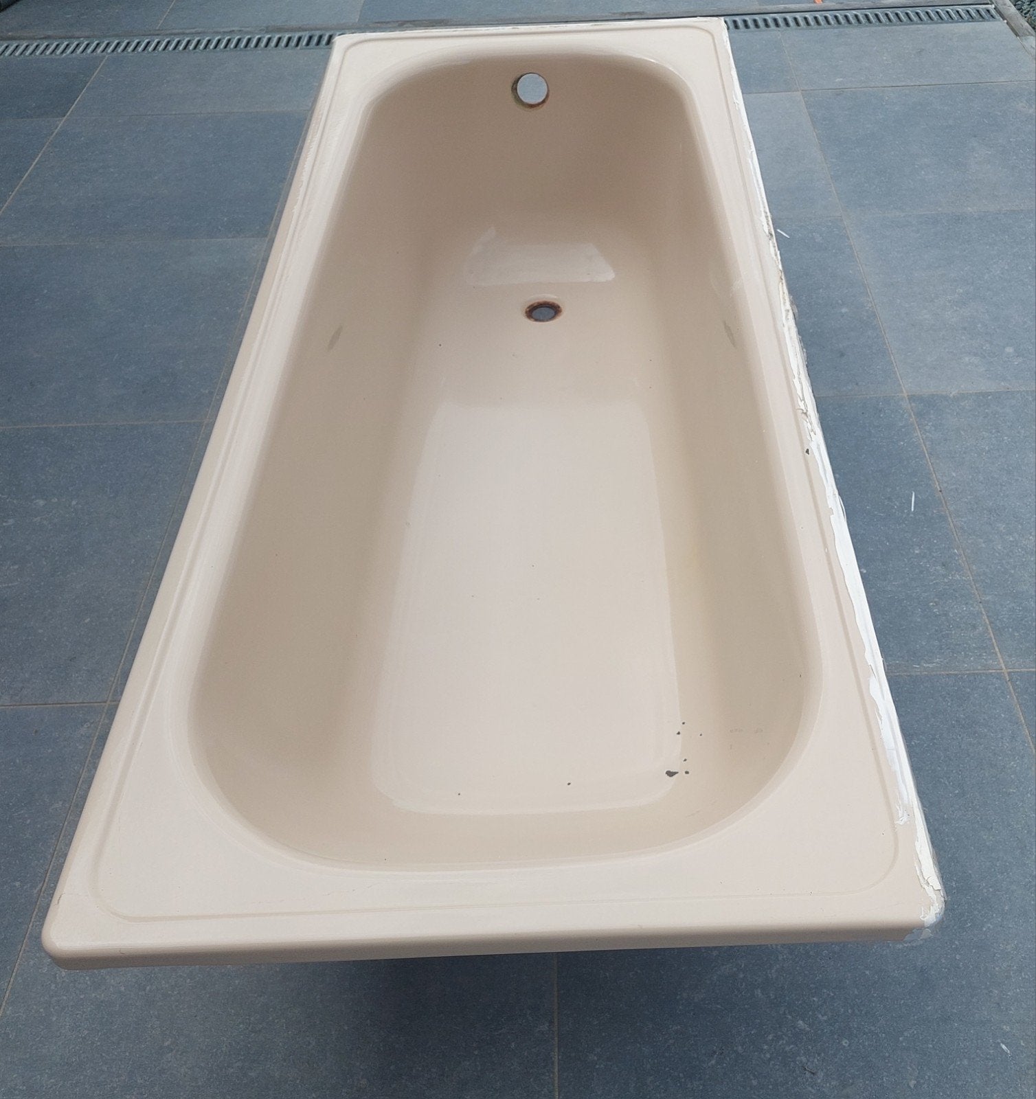Gietyzeren bad, Enlèvement, Baignoire
