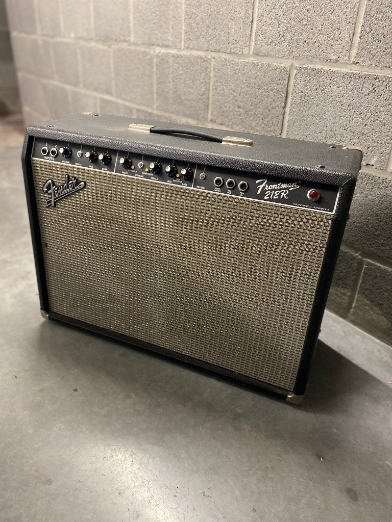 Fender Frontman 212R — Ampli guitare 100 W + pédale, Musique & Instruments, Enlèvement, Utilisé, Guitare, 100 watts ou plus