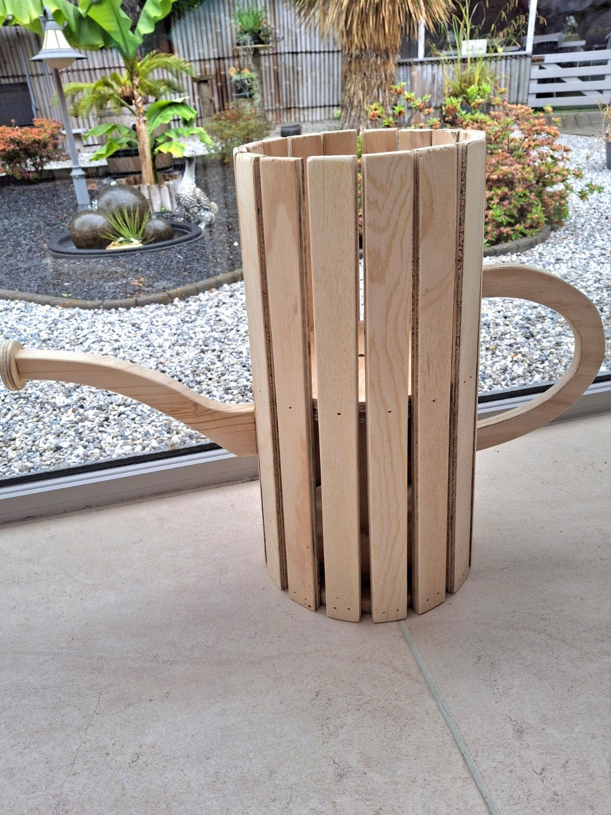 Nieuwe sterke houten plantenbak ( gieter ) nu 40€, Enlèvement, Intérieur