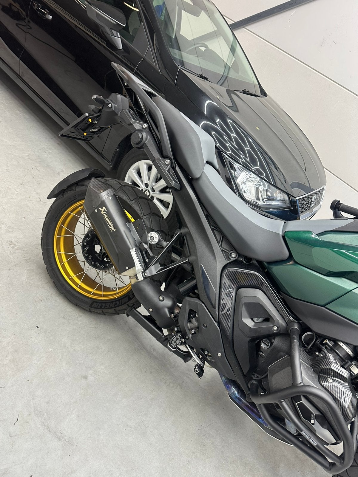Bmw gs1300 akrapovic, Motoren, Ophalen of Verzenden