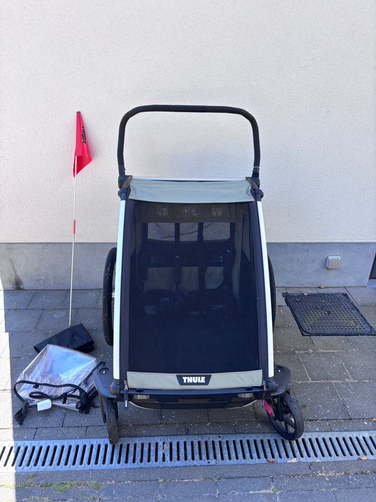 Thule Chariot Lite 2, Fietsen en Brommers, Fietsaccessoires | Aanhangwagens en Karren, Ophalen, Gebruikt, Opvouwbaar, 20 tot 40 kg