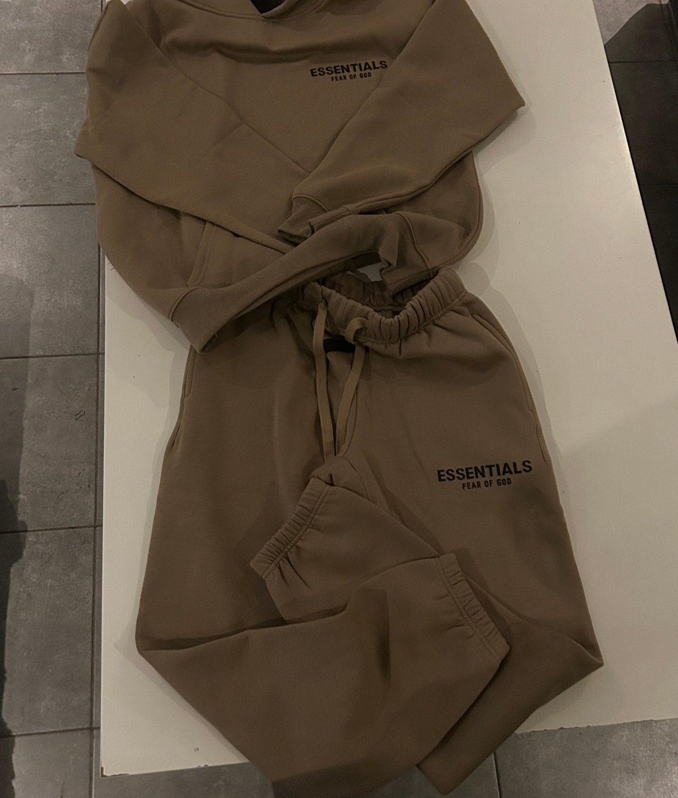 Essentials beige bruin trui en broek set maat S, Kleding | Dames, Ophalen of Verzenden, Zo goed als nieuw, Maat 36 (S), Beige