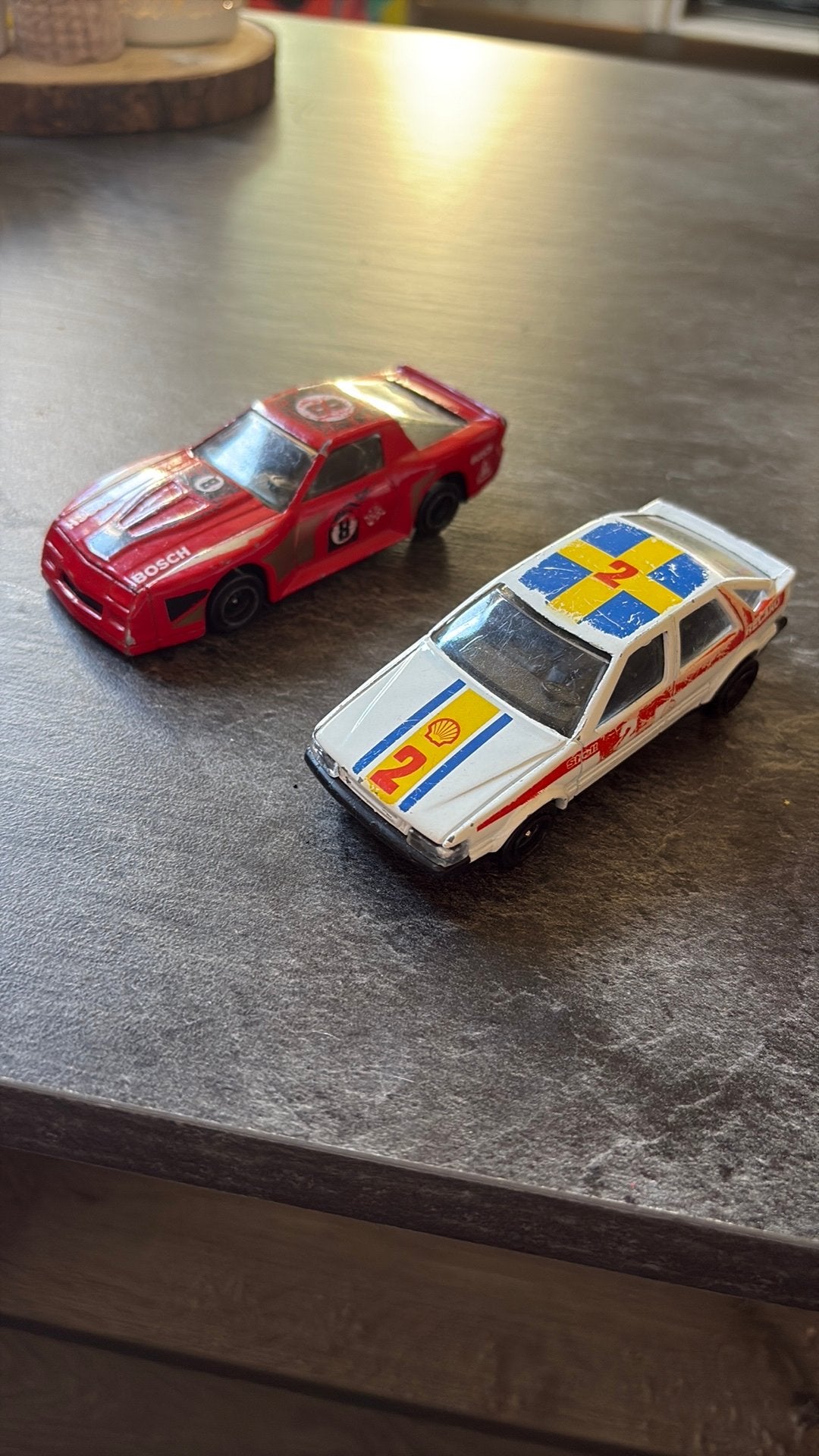 Lot van 2 Vintage Corgi Auto's, Hobby & Loisirs créatifs, Voitures miniatures | 1:24, Enlèvement ou Envoi, Comme neuf, Voiture
