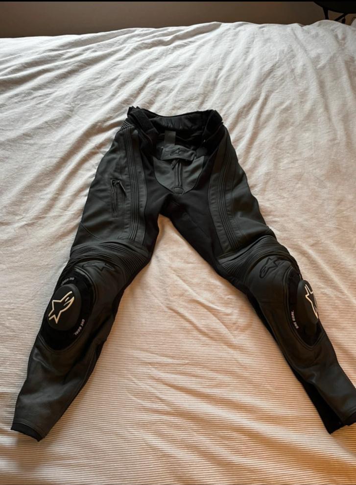 Stella Alpinestar leren motorbroek, Motoren, Kleding | Motorkleding, Ophalen