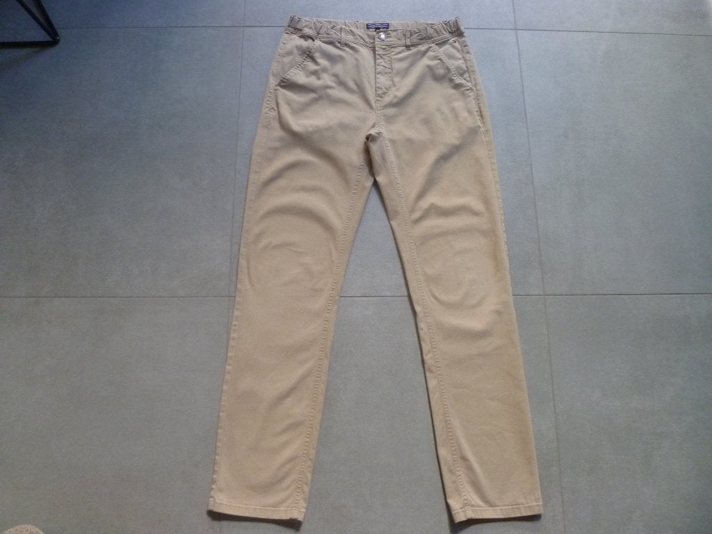 Beige chino Tommy Hilfiger - maat 176, Broek, Gebruikt, Ophalen of Verzenden, Tommy Hilfiger