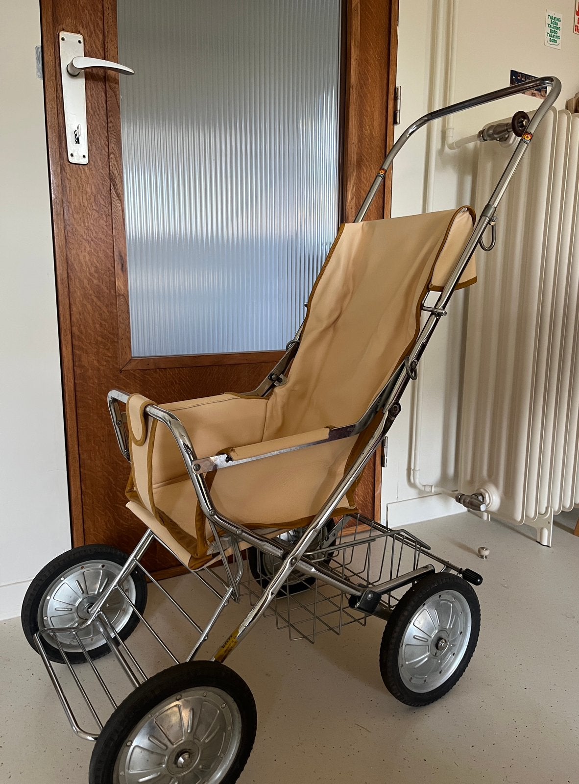 Vintage kinderwagen met leder zitting, Kinderen en Baby's, Ophalen of Verzenden, Gebruikt, Kinderwagen