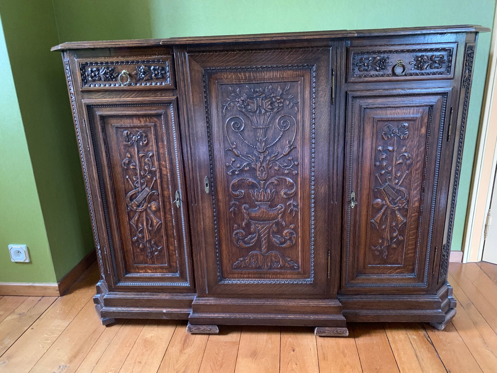 Luikse Dressoir, Antiek en Kunst, Antiek | Meubels | Kasten, Ophalen