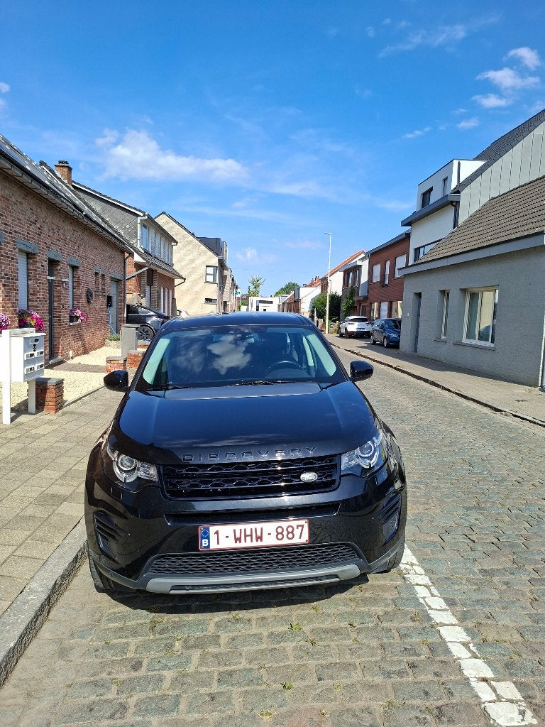 Land Rover Discovery Sport eD4 2WD Pure – Santorini Black, Autos, Land Rover, 1800 kg, 149 g/km, Boîte manuelle, Noir