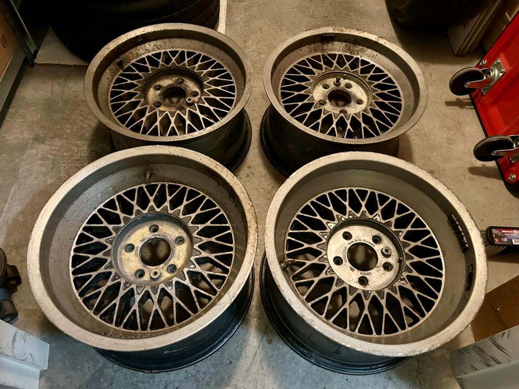 16 inch Remotec 8J / 9J Mercedes W126 W116 W123 W107 velgen, Auto-onderdelen, Banden en Velgen, Velg(en), 16 inch, Ophalen