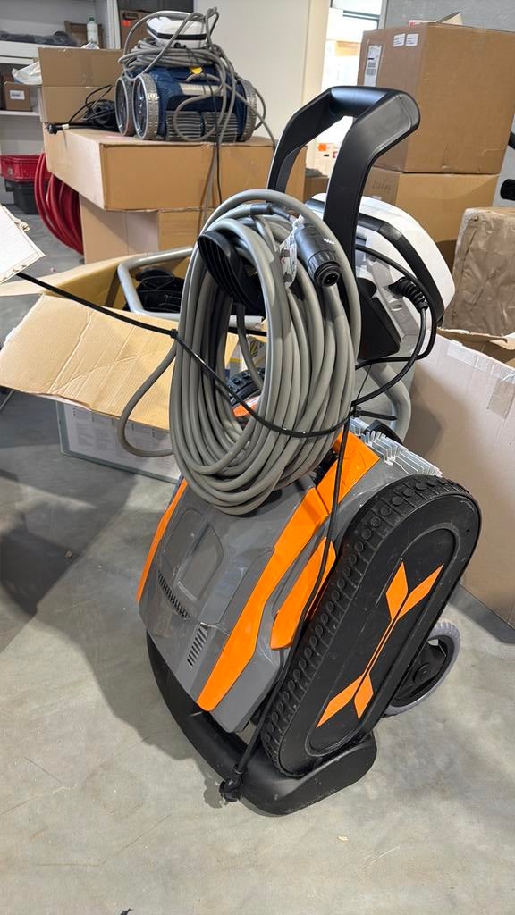 Zodiac Vortrax 8700 iq- 2025 model - nieuwstaat, Enlèvement ou Envoi, Comme neuf