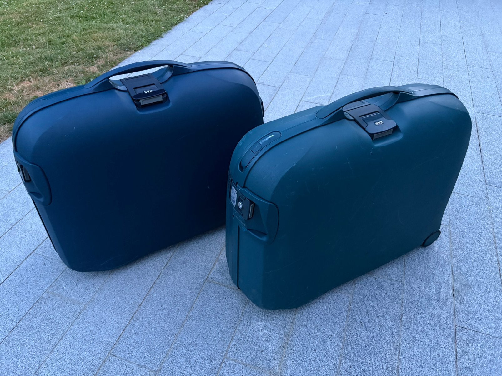 2 stevige samsonite valiezen, Ophalen, Gebruikt